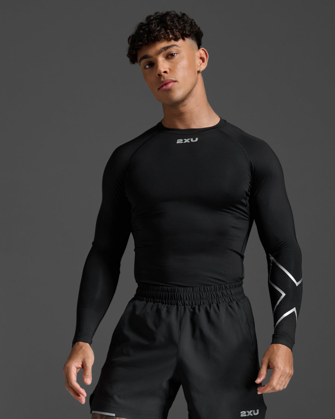 2XU コンプレッションロングスリーブトップwomens Sサイズ PWXコンプレッション ロングスリーブトップ MA6398A BLK/SIL – 2XU Japan