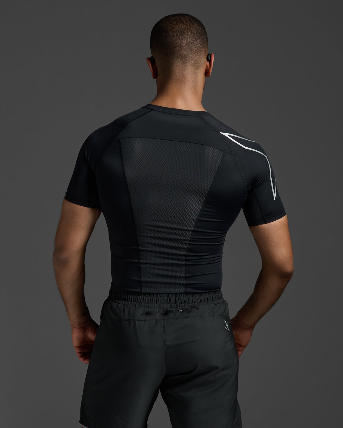 PWXコンプレッション ショートスリーブトップ MA6399A BLK/SIL – 2XU Japan
