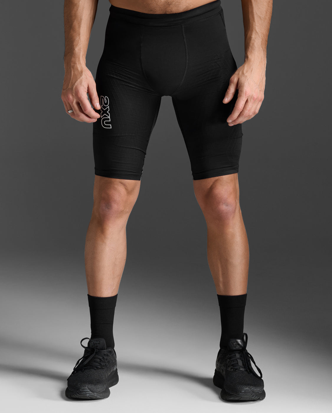 2XU ライトスピードリアクトコンプレッションショート　Mサイズ 2XU（ツータイムズユー） ライトスピード リアクト コンプレッション