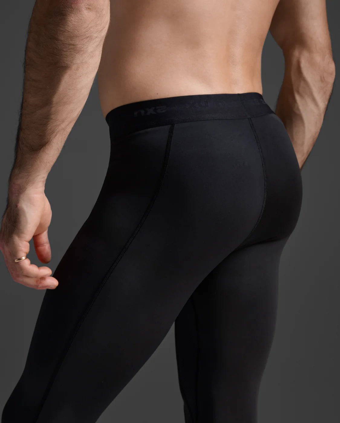 メンズ ベースレイヤー コンプレッションタイツ MA7199B BLK/NRO – 2XU