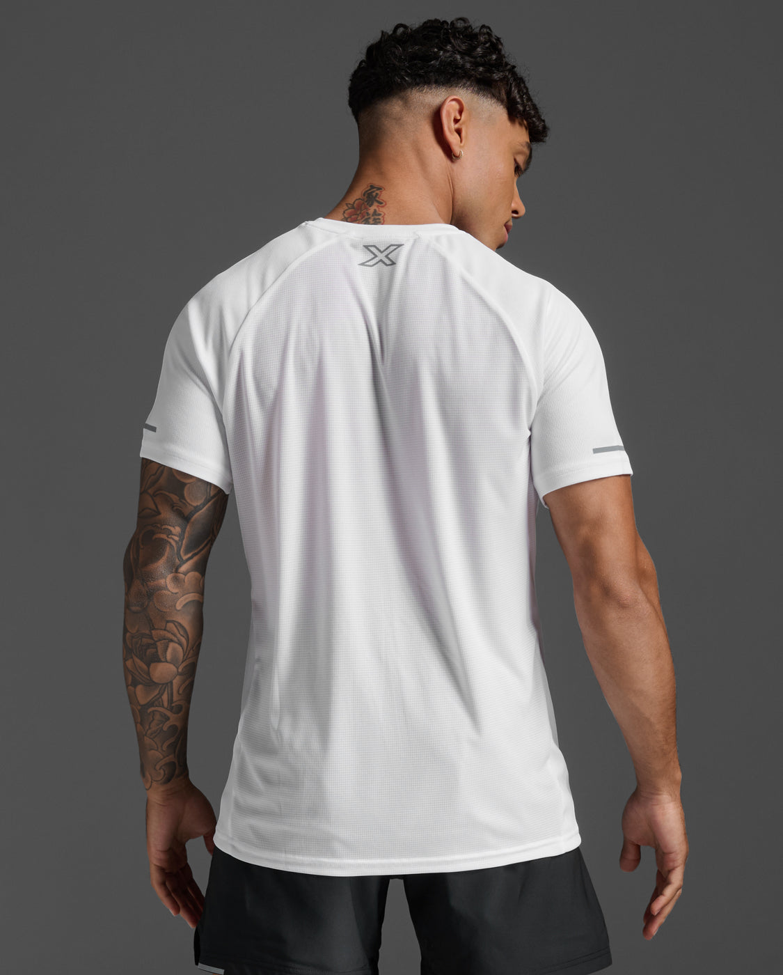 メンズ エアロ Tシャツ MR6557A WHT/SRF〈セール返品交換・不可