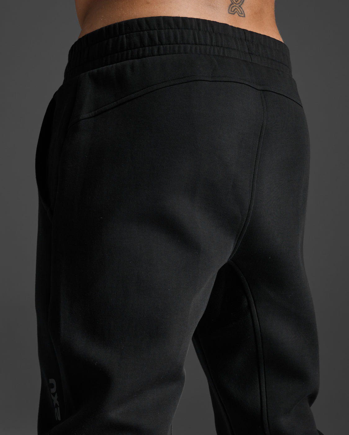 メンズ コミュートトラックパンツ MR7082B BLK/BLK〈セール返品交換