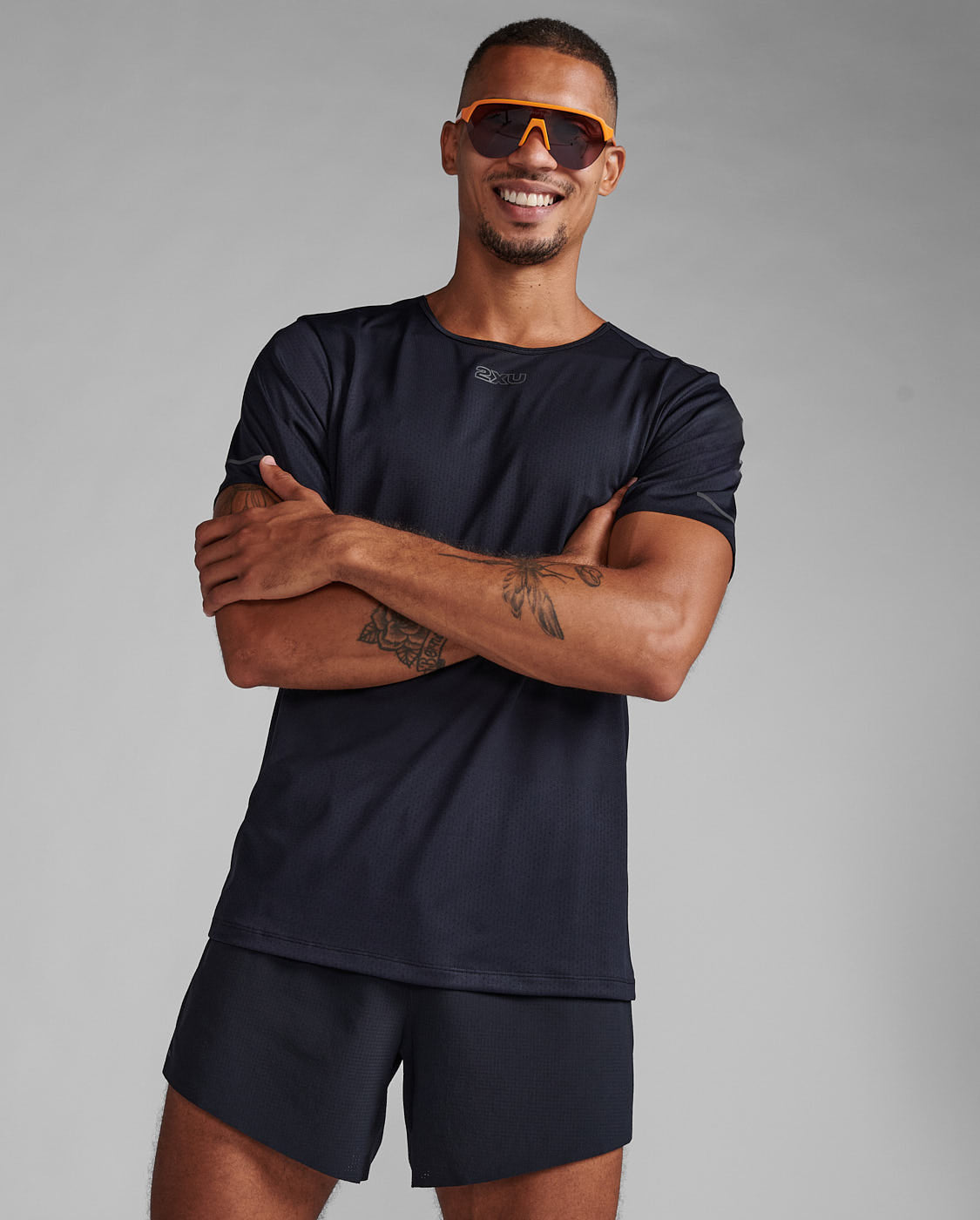 メンズ ライトスピード テックシャツ MR7150A BLK/BRF – 2XU Japan