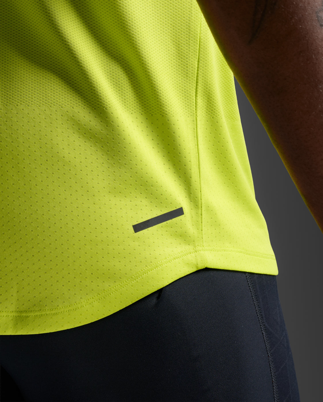 ライトスピード テックシングレット MR7151A VOL/BRF – 2XU Japan