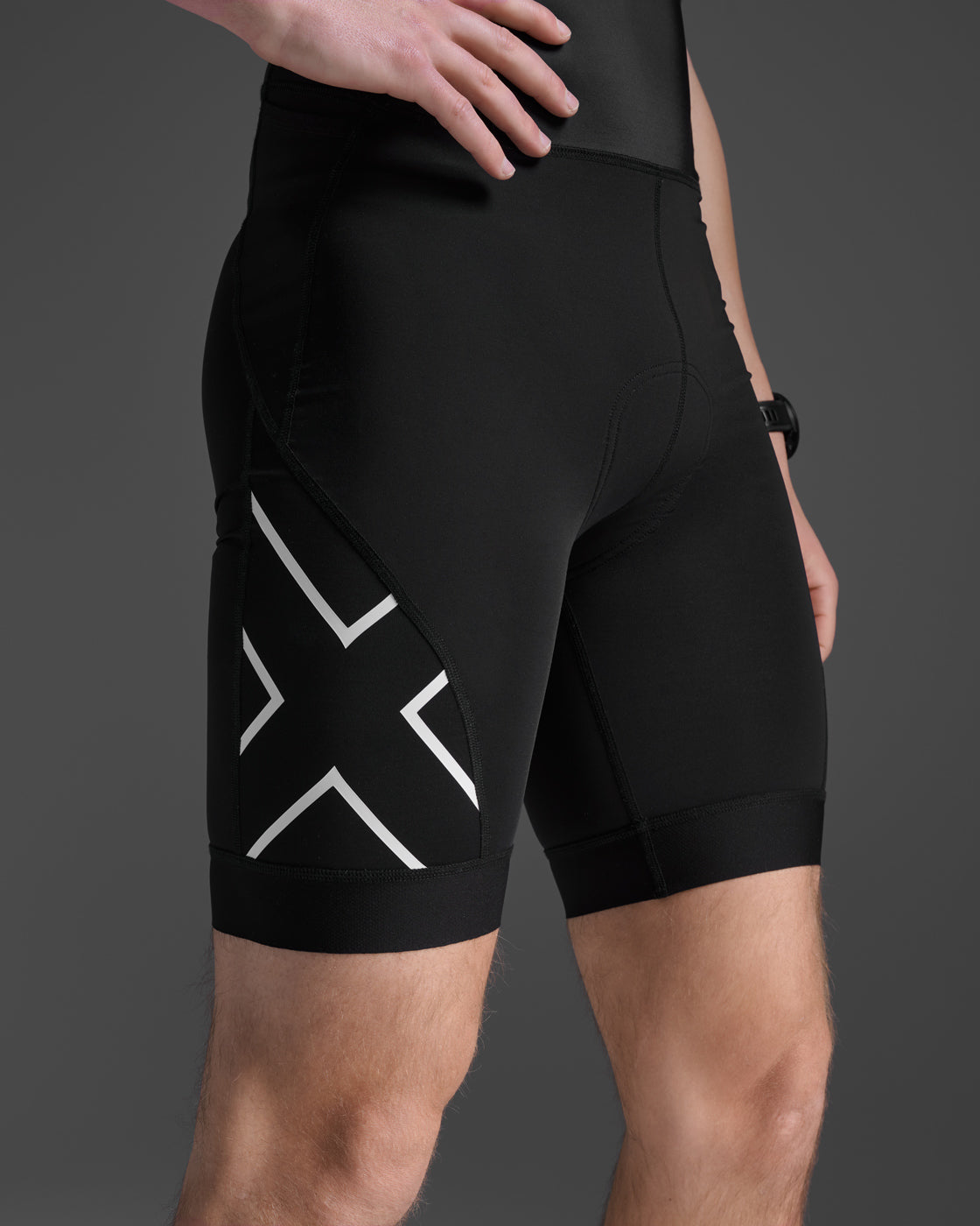 メンズ コア スリーブ トライスーツ MT7397D BLK/WHT – 2XU Japan