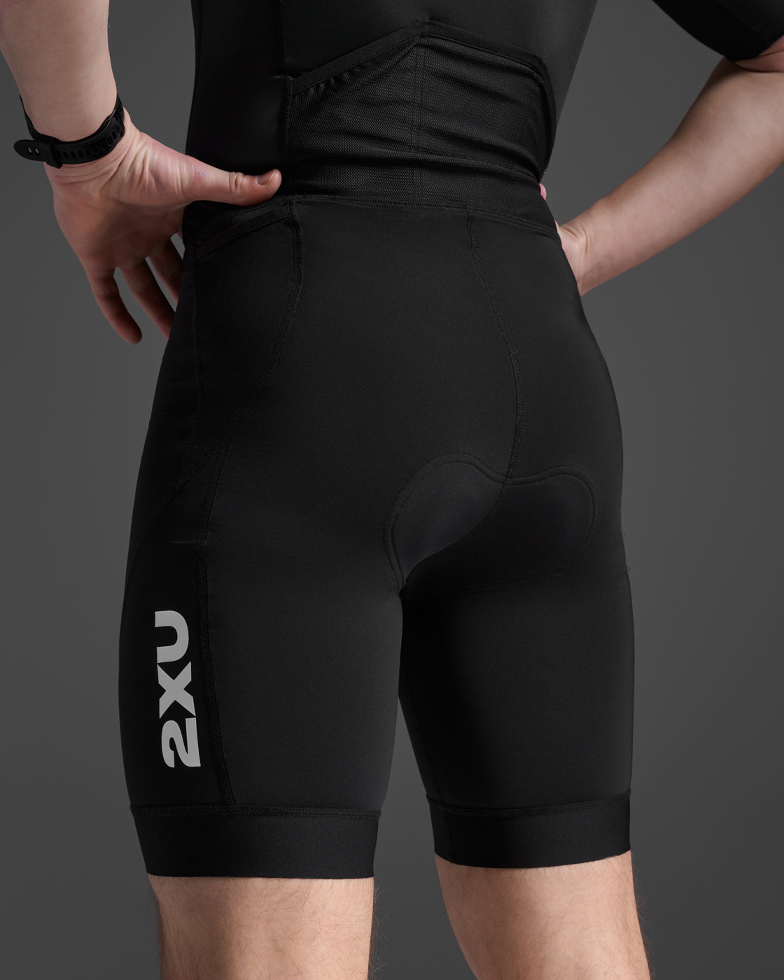 メンズ コア スリーブ トライスーツ MT7397D BLK/WHT – 2XU Japan
