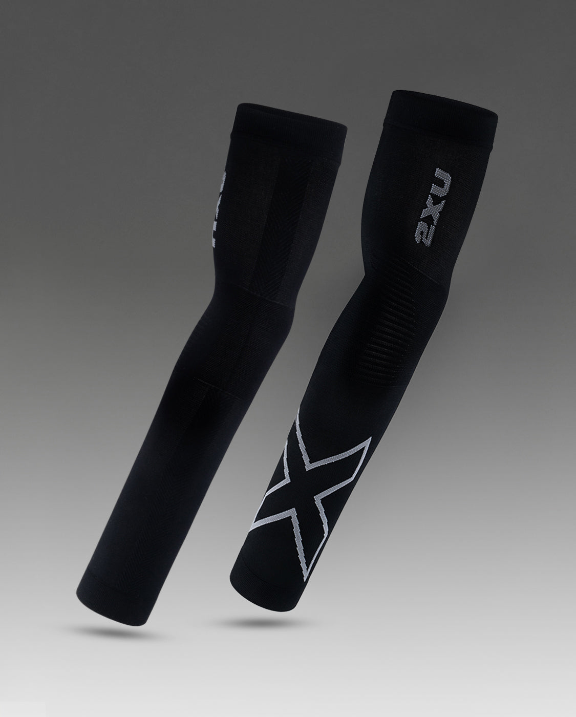 フレックスアームスリーブ UA4009A BLK/GRY – 2XU Japan