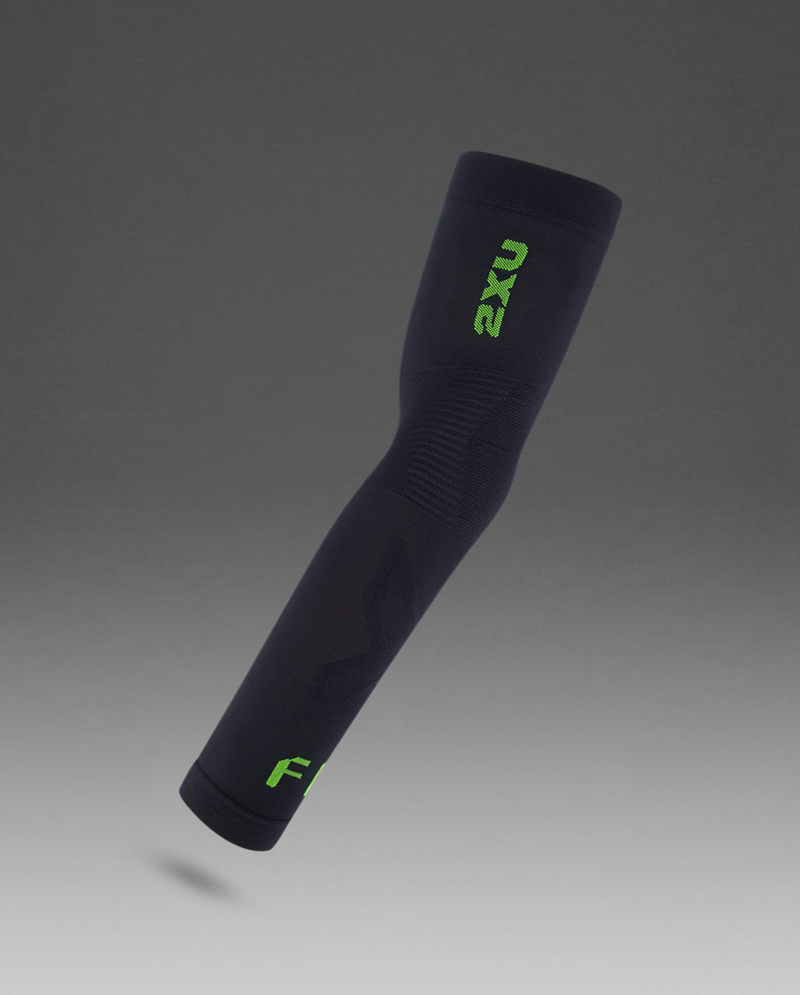 【NEW-official site先行限定発売 】リカバリー フレックス アームスリーブ UA7443A BLK/NRO