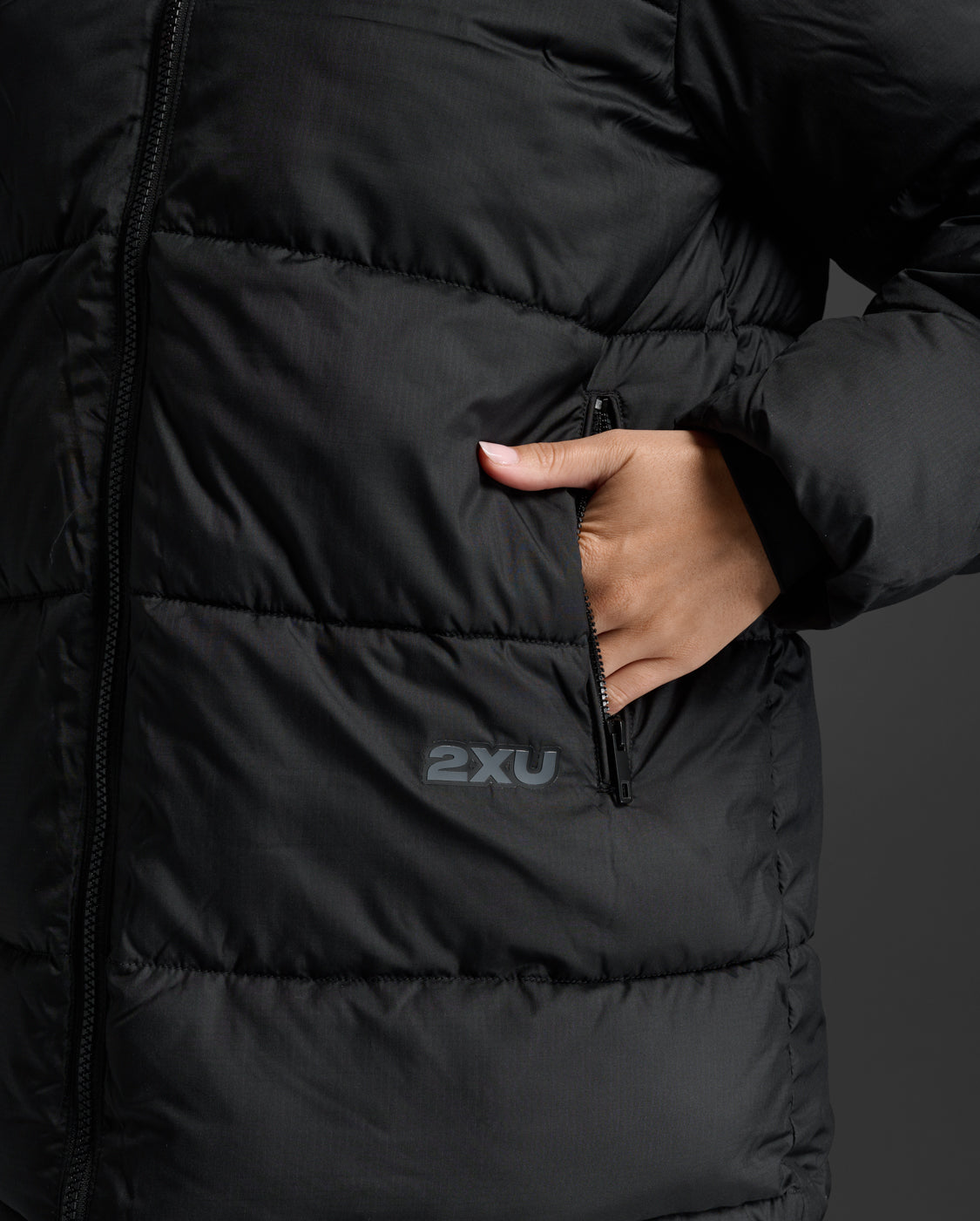 冬用アパレルアイテム – 2XU Japan