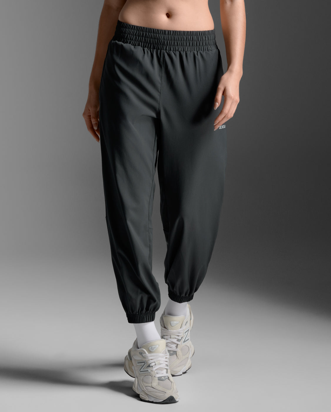 【NEW】ウィメンズ エアロ ウーヴンジョガー WR7206B BLK/SRF