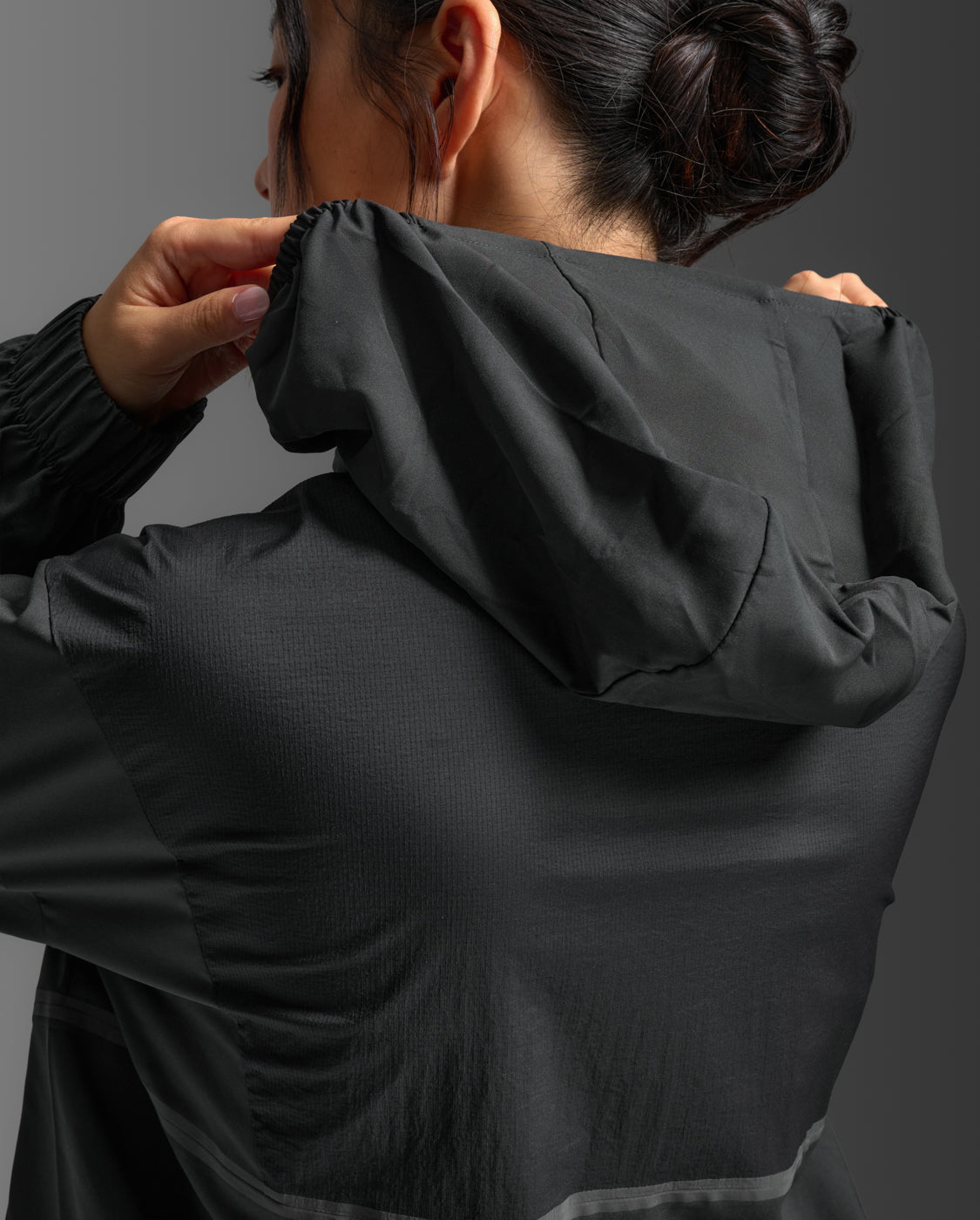 【NEW color】ウィメンズ エアロ シア ウィンドブレーカー WR7353A BLK/BRF