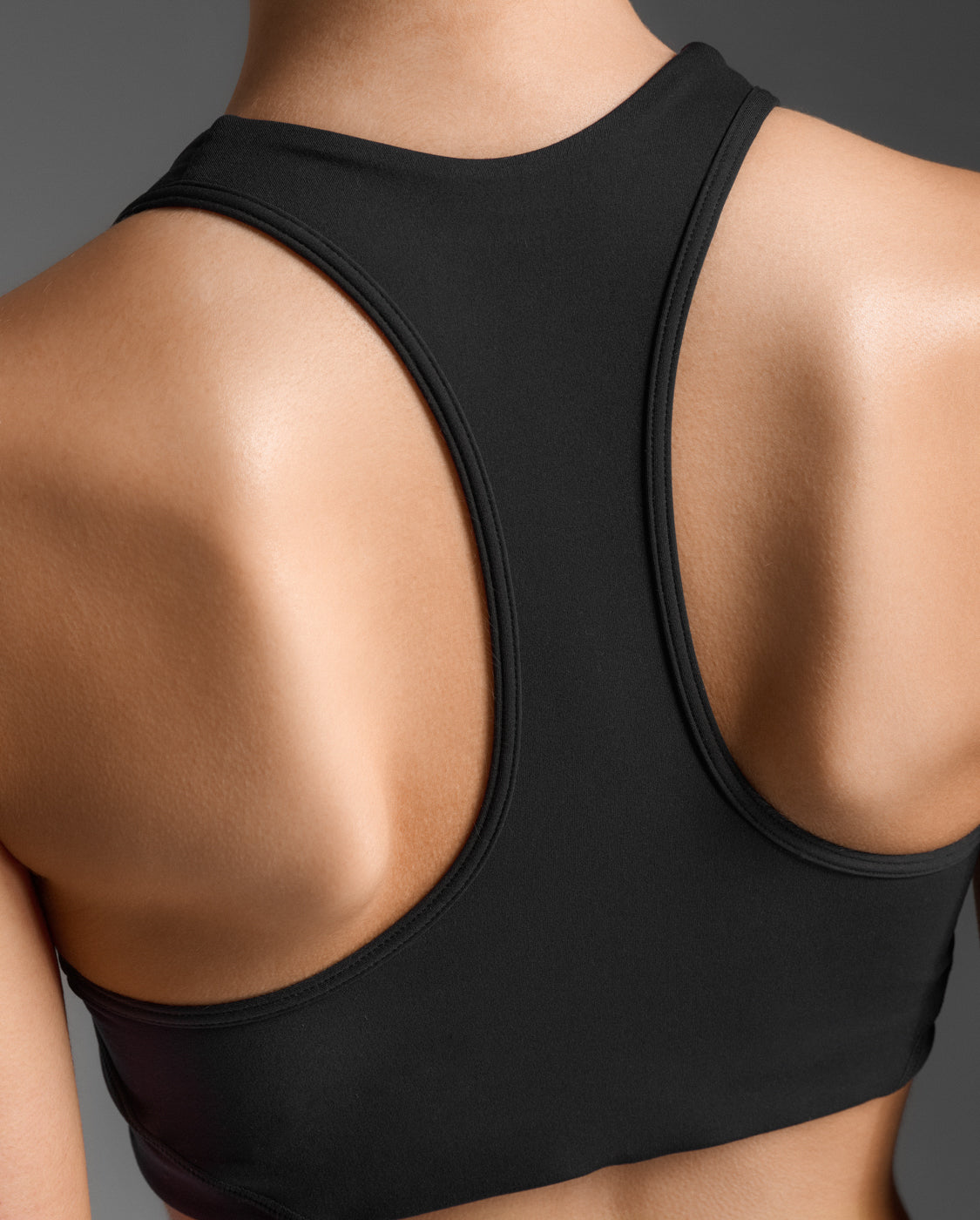 【NEW】フォームレースバック ミディアムインパクトブラ WR7369A BLK/BLK - 返品交換・不可商品 -